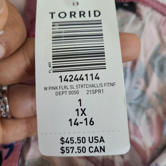 Torrid Floral Pink Challis Seamed Cami NWT Size 1X - Picture 9 of 10